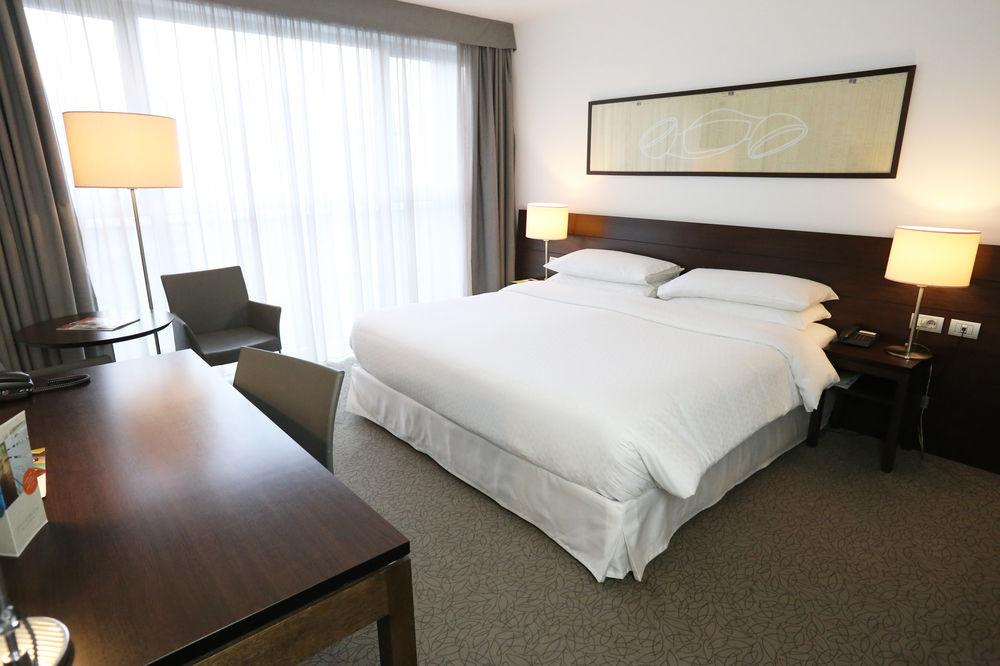 Four Points Sheraton 4*